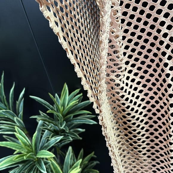 Kiwi & Punch Crocheted v-neck,butterfly short sleeve,side slit hem,oversized - Picture 4 of 10